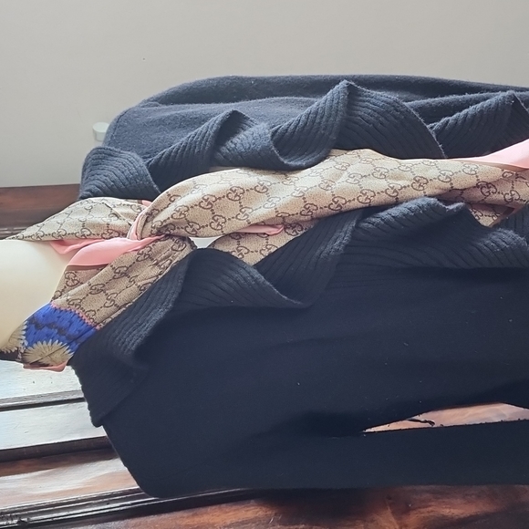 C by Bloomingdale's open front Cardigan - Picture 2 of 4